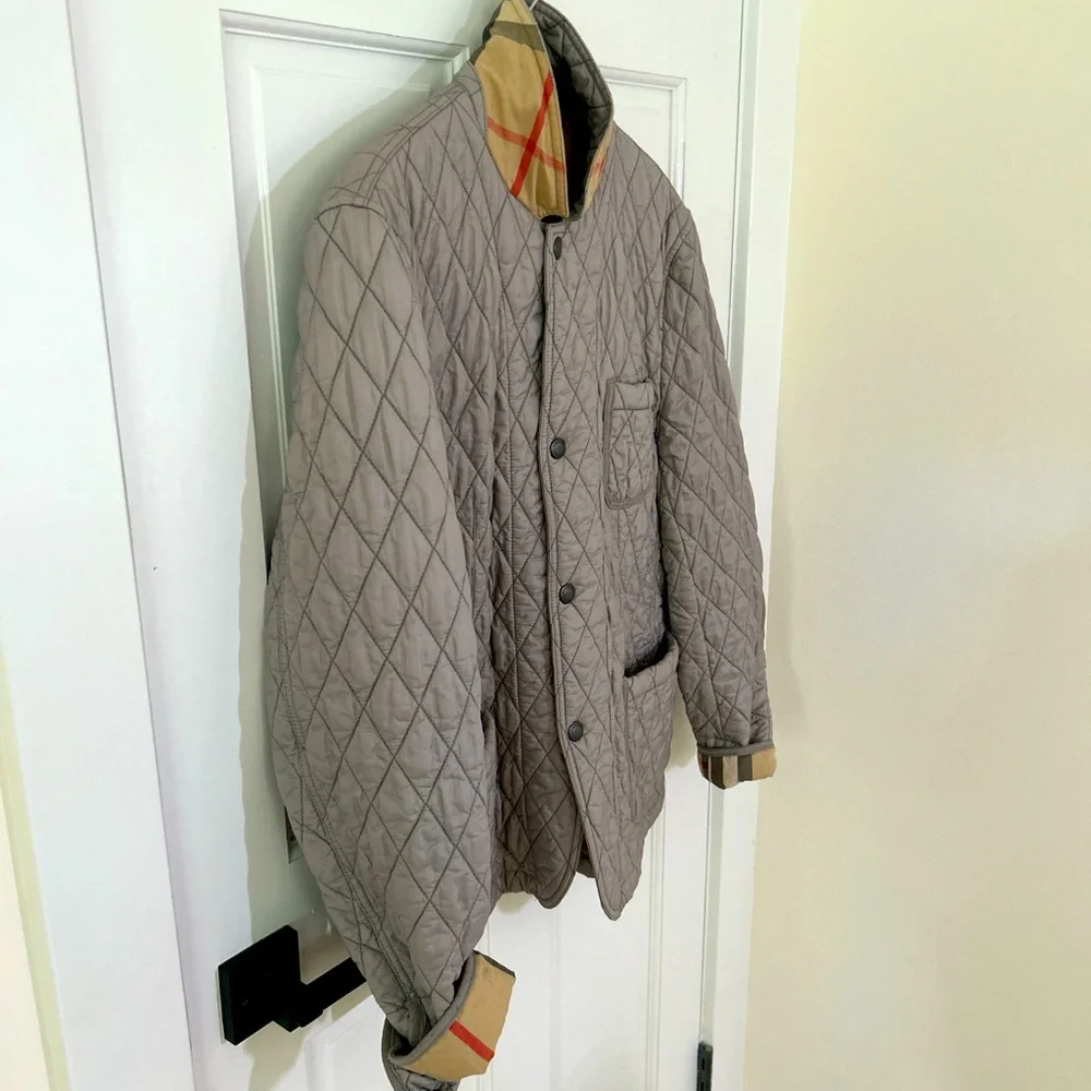 Burberry Quilted Men's Jacket in Herons (size XL) - Picture 2 of 14